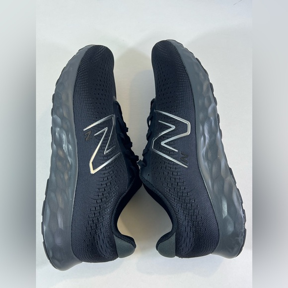 NEW BALANCE - Men's 520 V8 Running Shoe in the color Black/Black - Size:14 EUC - Picture 6 of 12